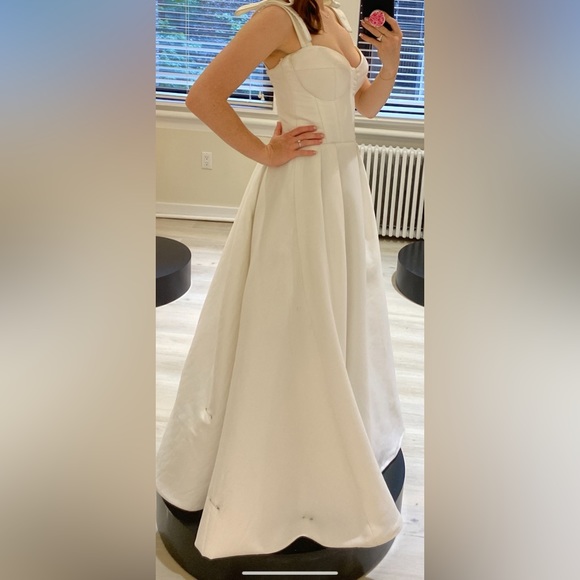 MillaNova Blisse ivory wedding dress - Picture 6 of 16